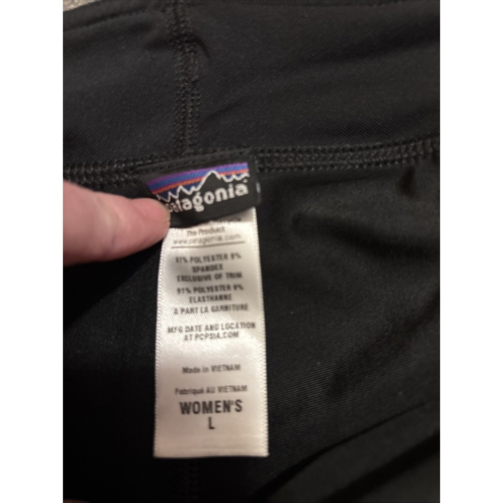 Patagonia Velocity Multi Use Skirt Skort Women's Size L Black - Picture 2 of 16
